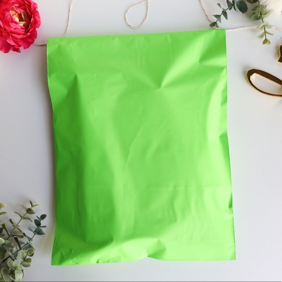 50 10X13 Neon Green Poly Mailers PRICE IS FIRM - Picture 2 of 8
